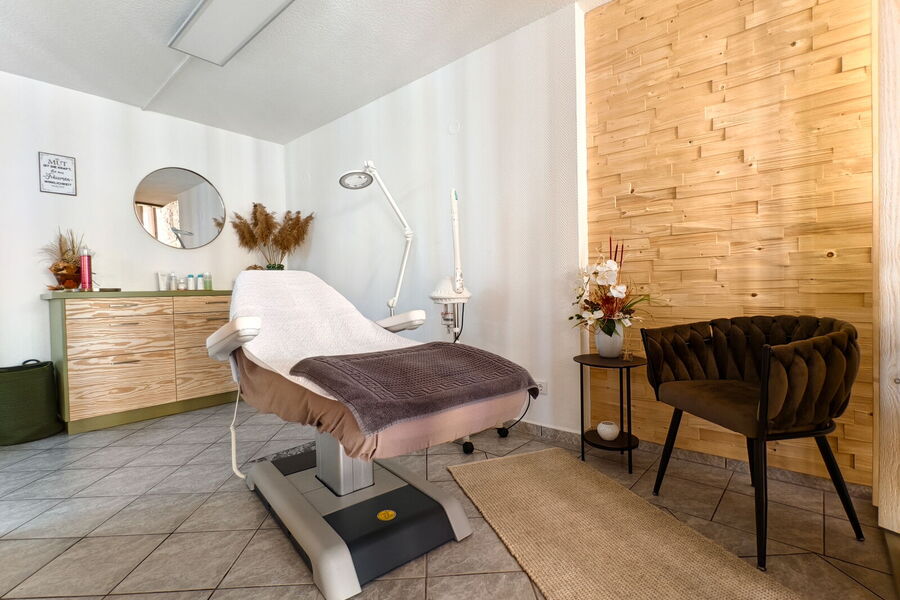 Kosmetik-Bereich in meine Praxis für Fußpflege in Saalfeld